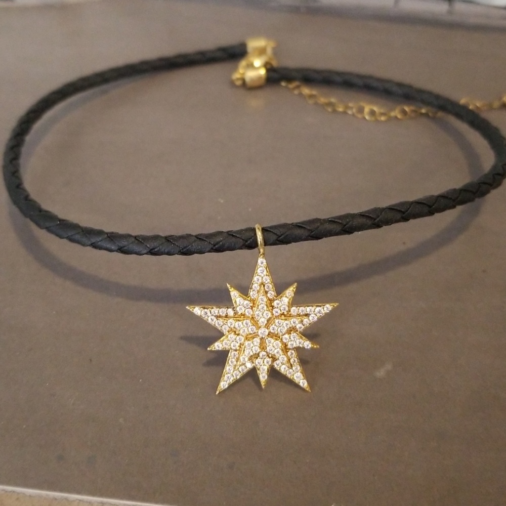 Choker necklace